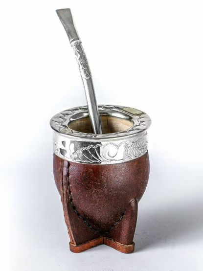 Argentinian Mate Cup: Imperial Style in Chiseled Alpaca & Black Leather
