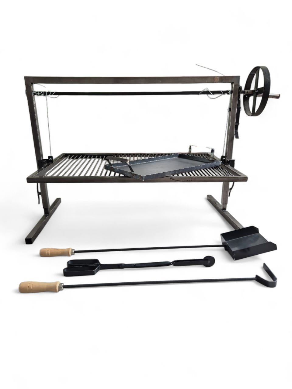 Santa Maria Adjustable BBQ Grill | Cast Iron | With Griddle and Tool Set | Argentine Asado