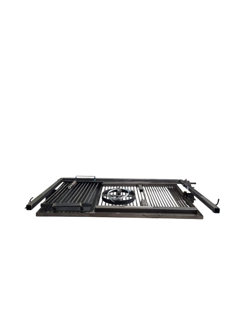 Santa Maria Adjustable BBQ Grill | Cast Iron | With Griddle and Tool Set | Argentine Asado