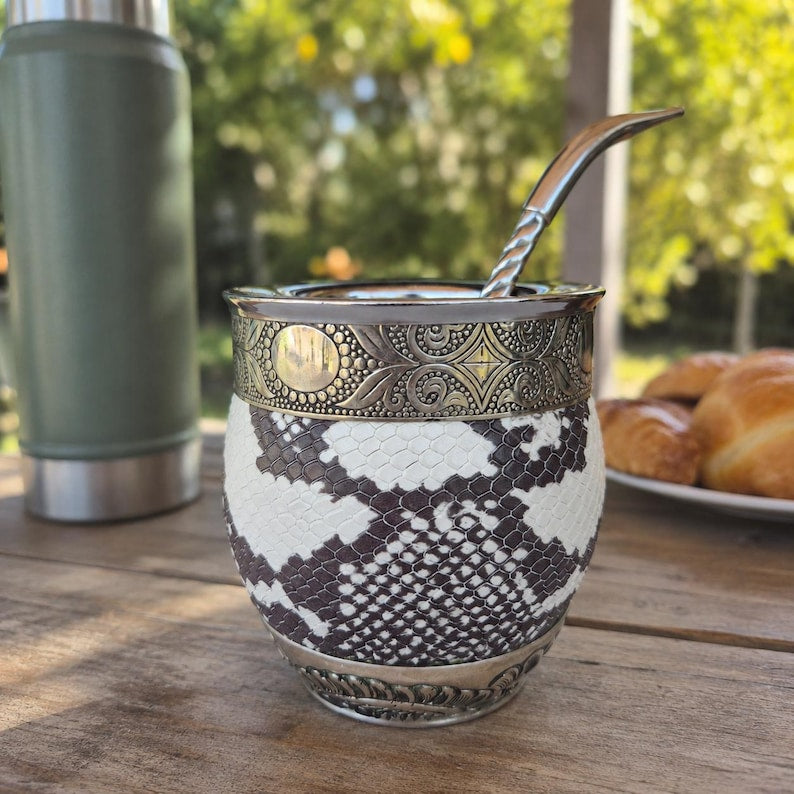 Mate gourd with alpaca bombilla straw