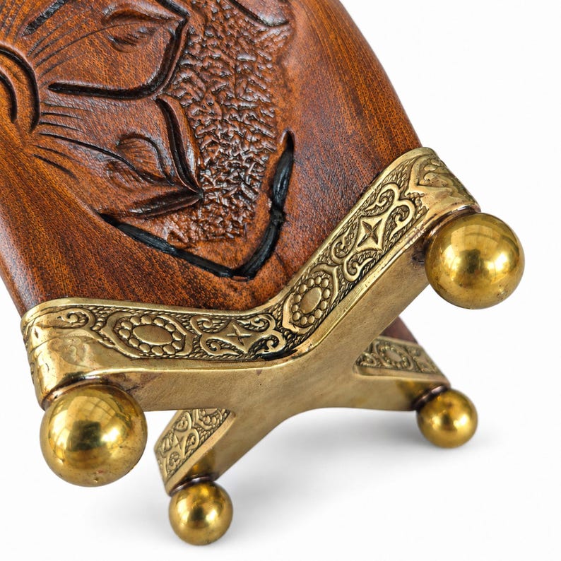 Torpedo mate cup floral tooled leather detail
